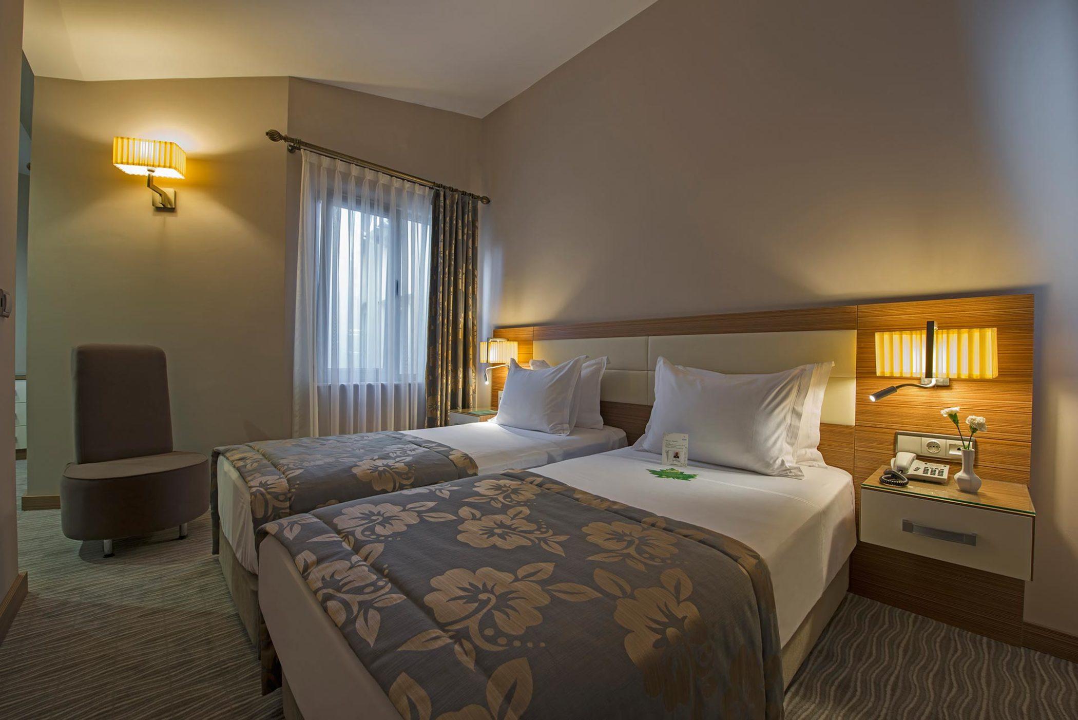 Yasmak Comfort Hotel Istanbul Exterior photo