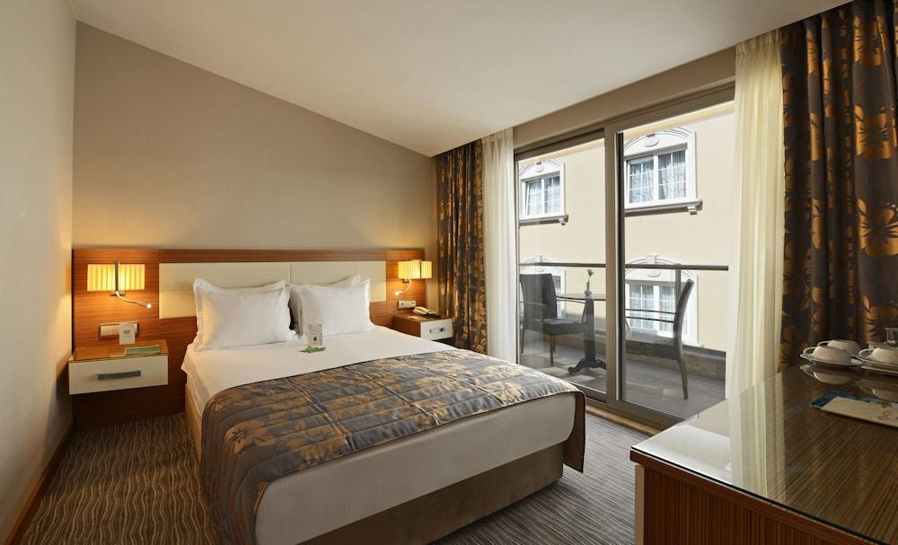 Yasmak Comfort Hotel Istanbul Exterior photo