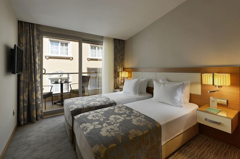 Yasmak Comfort Hotel Istanbul Exterior photo