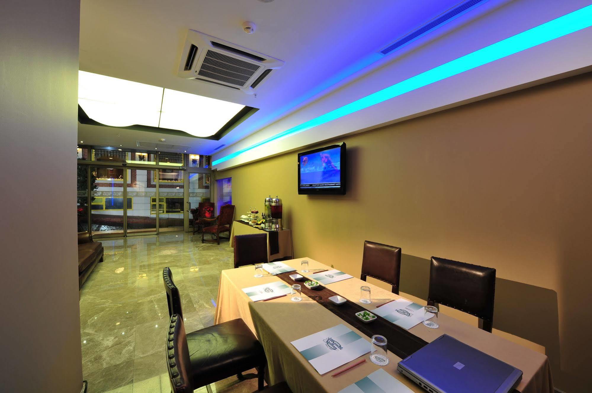 Yasmak Comfort Hotel Istanbul Exterior photo